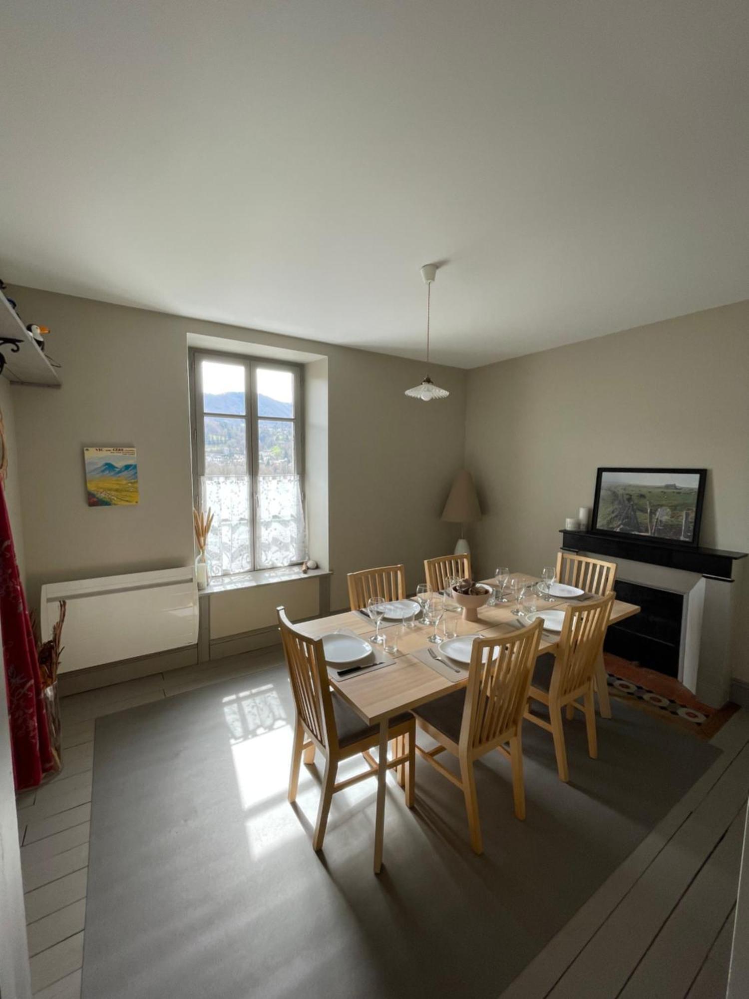 Appartement Le Feron Vic-sur-Cère Zewnętrze zdjęcie